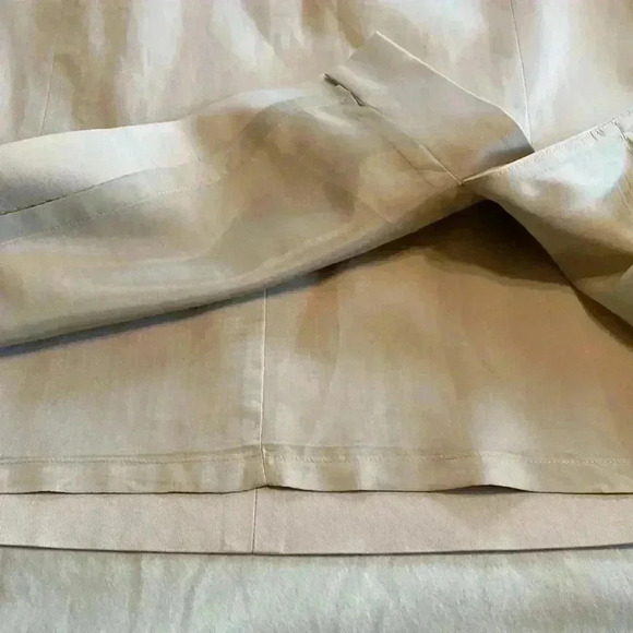 346 Brooks Brothers Stretch Khaki Beige Midi Skirt in Size 14. - Picture 5 of 9